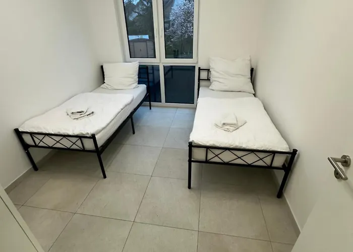 Lägenhet Schoene Neubauwohnung Mit Stil *